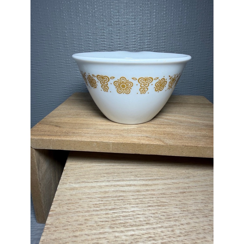 Corelle Butterfly Gold Teacups Set of 4 Vintage Corning White Gold Hook Handle - Picture 3 of 6